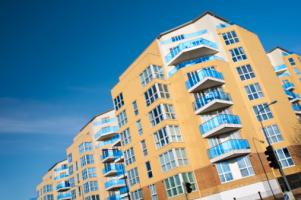 Praha 10 bude opět nadělovat byty pod stromeček